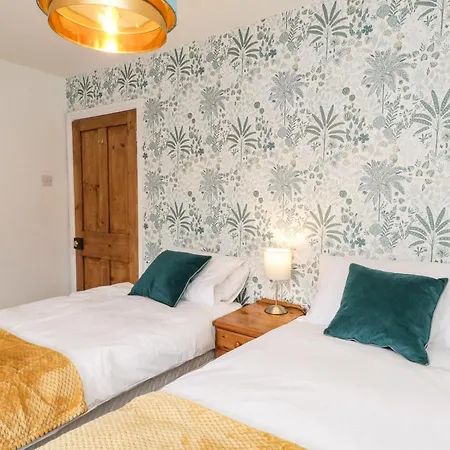 Cliff House Tatil Evi