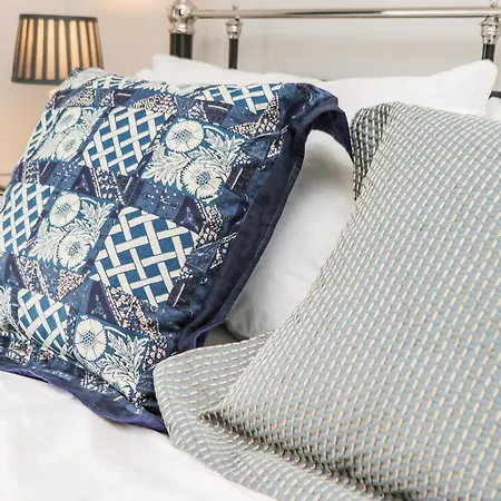 Cliff House Tatil Evi *